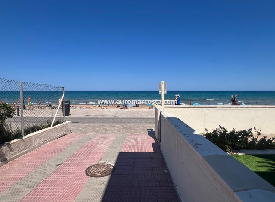 Sale - Apartment / flat - La Mata