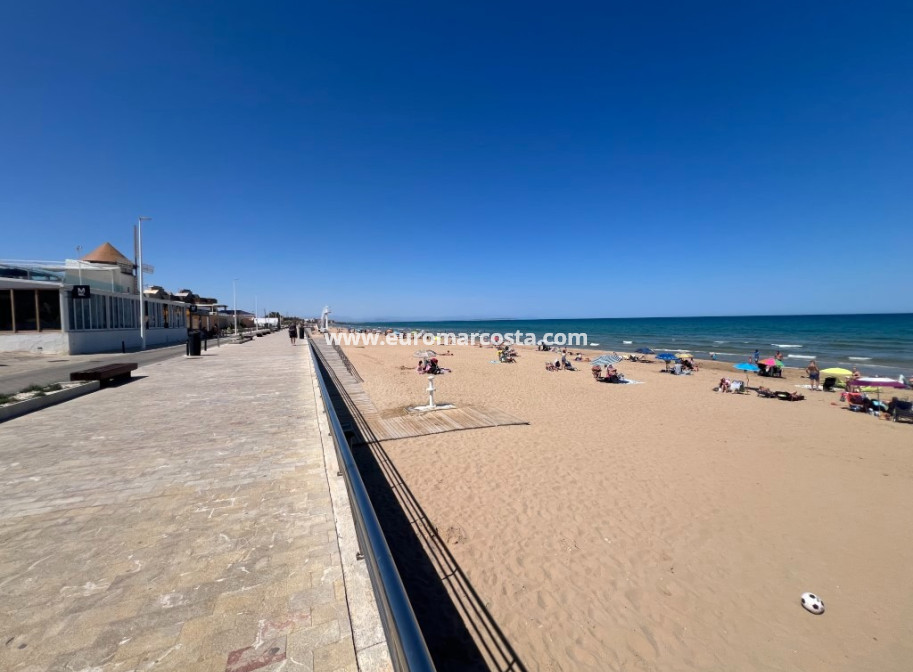Sale - Apartment / flat - La Mata