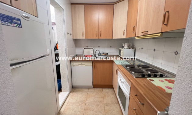 Objekte zum Wiederverkauf - Stadthaus - Torrevieja - Aguas nuevas 2