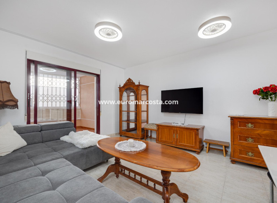 Venta - Apartamento / piso - Torrevieja - TORREVIEJA