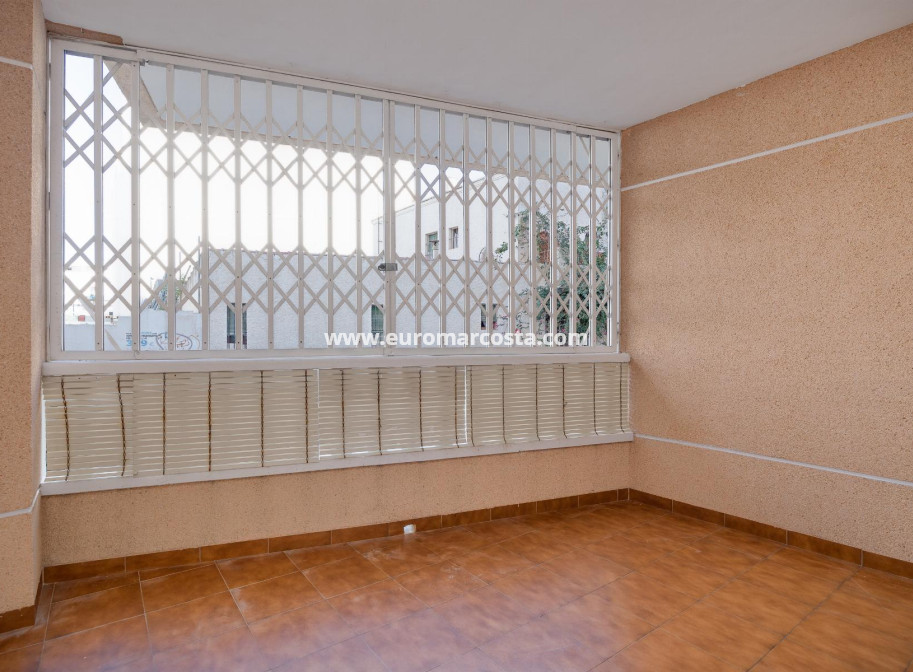 Venta - Apartamento / piso - Torrevieja - TORREVIEJA