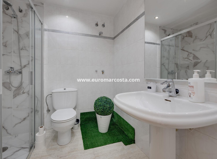 Venta - Apartamento / piso - Torrevieja - TORREVIEJA