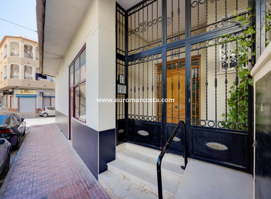 Venta - Apartamento / piso - Torrevieja - TORREVIEJA