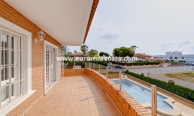 Objekte zum Wiederverkauf - Haus - Torrevieja - TORREVIEJA
