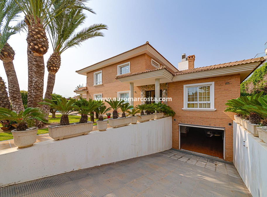 Objekte zum Wiederverkauf - Haus - Torrevieja - TORREVIEJA