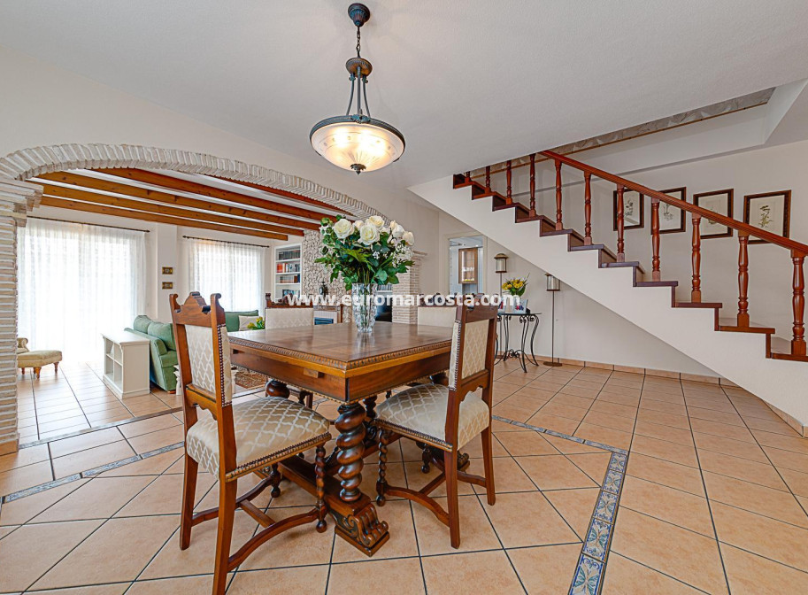 Objekte zum Wiederverkauf - Haus - Torrevieja - TORREVIEJA