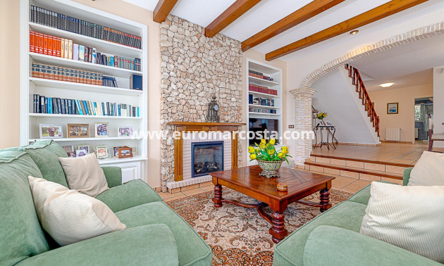 Objekte zum Wiederverkauf - Haus - Torrevieja - TORREVIEJA