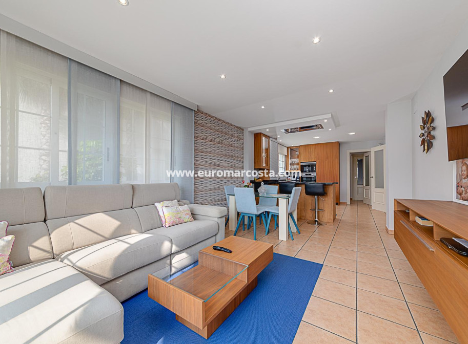 Objekte zum Wiederverkauf - Haus - Torrevieja - TORREVIEJA