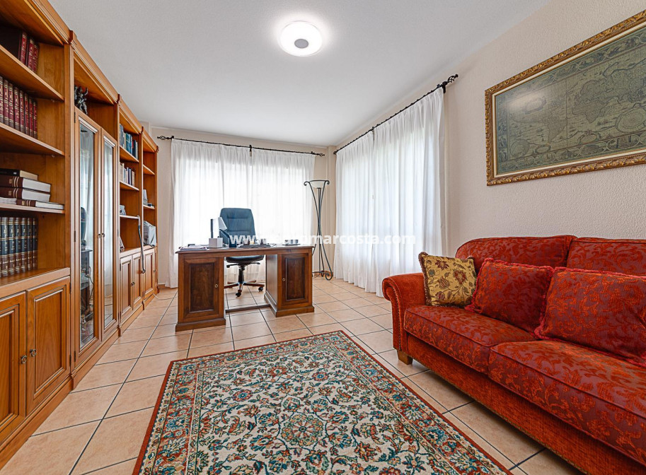 Objekte zum Wiederverkauf - Haus - Torrevieja - TORREVIEJA