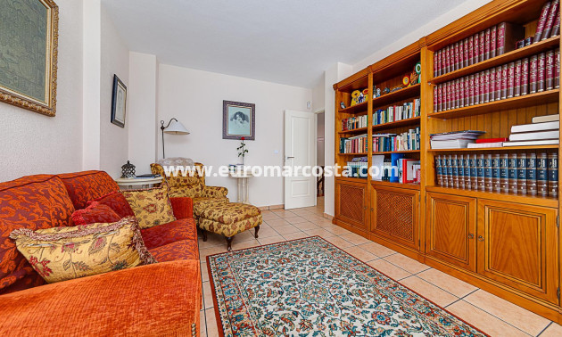 Objekte zum Wiederverkauf - Haus - Torrevieja - TORREVIEJA