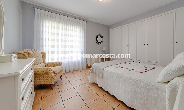 Objekte zum Wiederverkauf - Haus - Torrevieja - TORREVIEJA