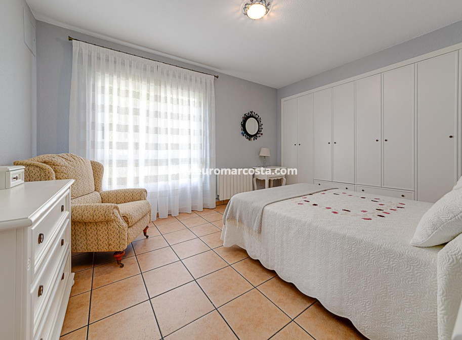 Objekte zum Wiederverkauf - Haus - Torrevieja - TORREVIEJA