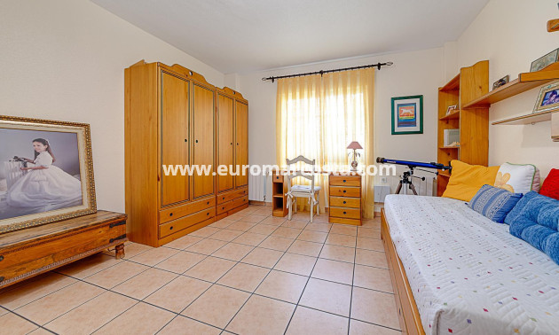 Objekte zum Wiederverkauf - Haus - Torrevieja - TORREVIEJA