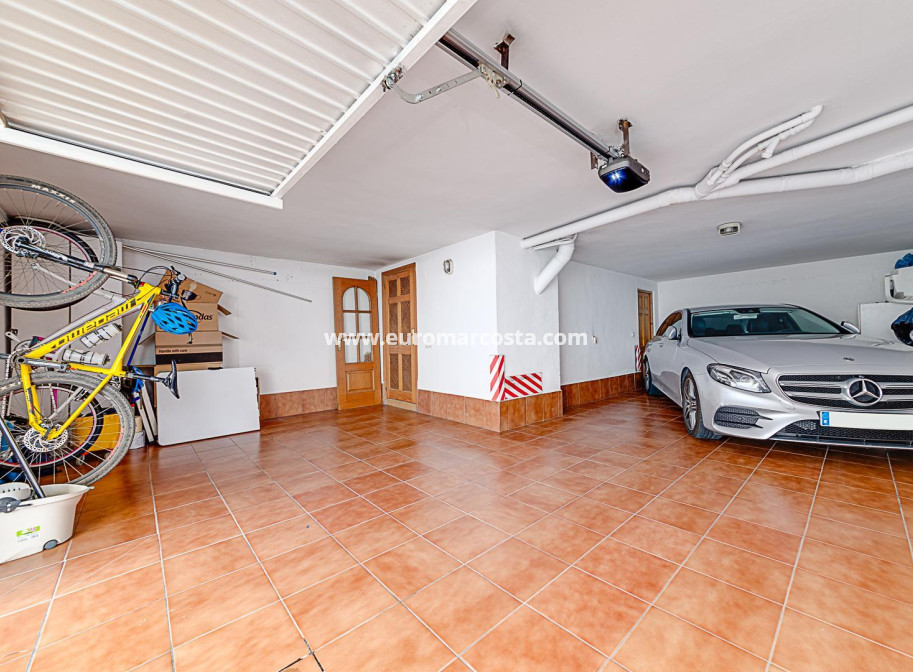 Objekte zum Wiederverkauf - Haus - Torrevieja - TORREVIEJA