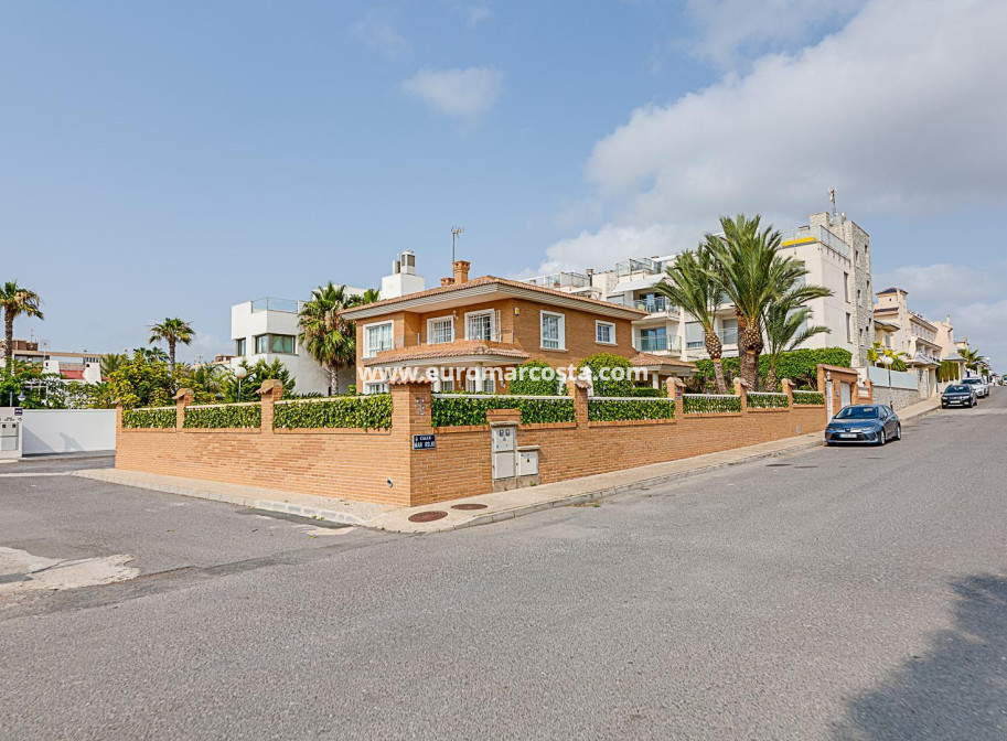 Objekte zum Wiederverkauf - Haus - Torrevieja - TORREVIEJA