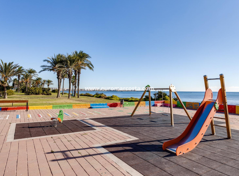 Objekte zum Wiederverkauf - Haus - Torrevieja - TORREVIEJA