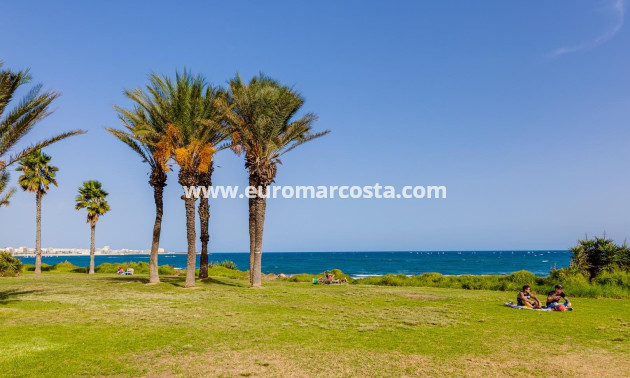 Objekte zum Wiederverkauf - Haus - Torrevieja - TORREVIEJA