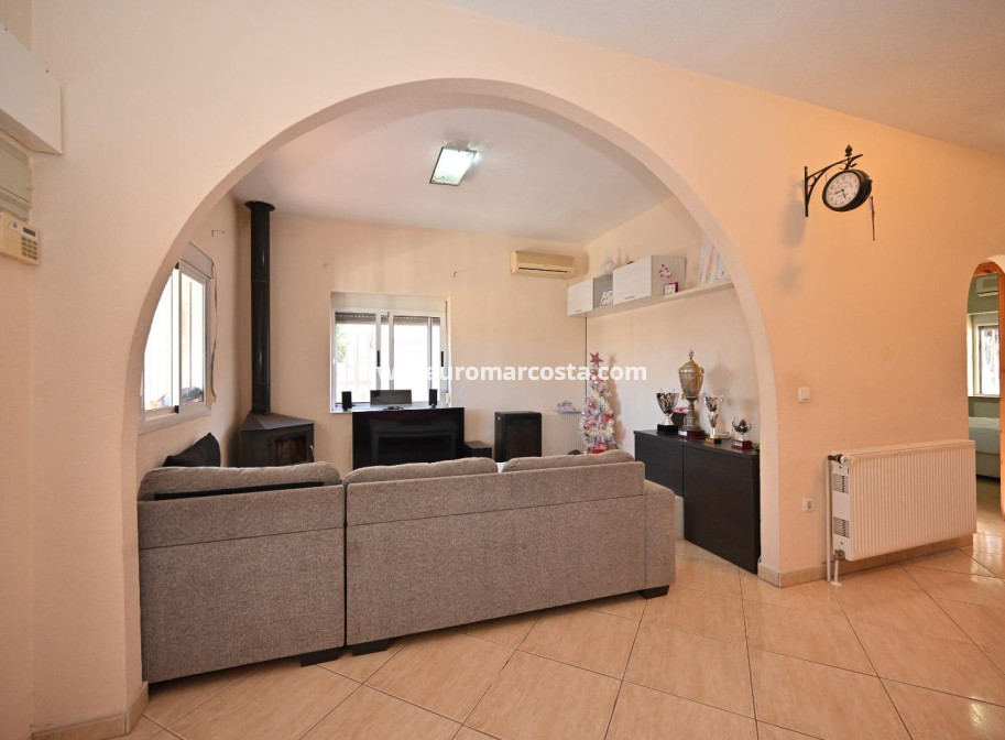 Objekte zum Wiederverkauf - Casa - Torrevieja - TORREVIEJA