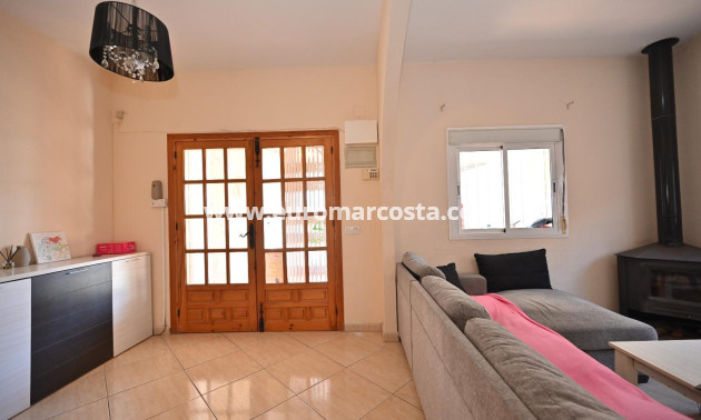 Objekte zum Wiederverkauf - Casa - Torrevieja - TORREVIEJA