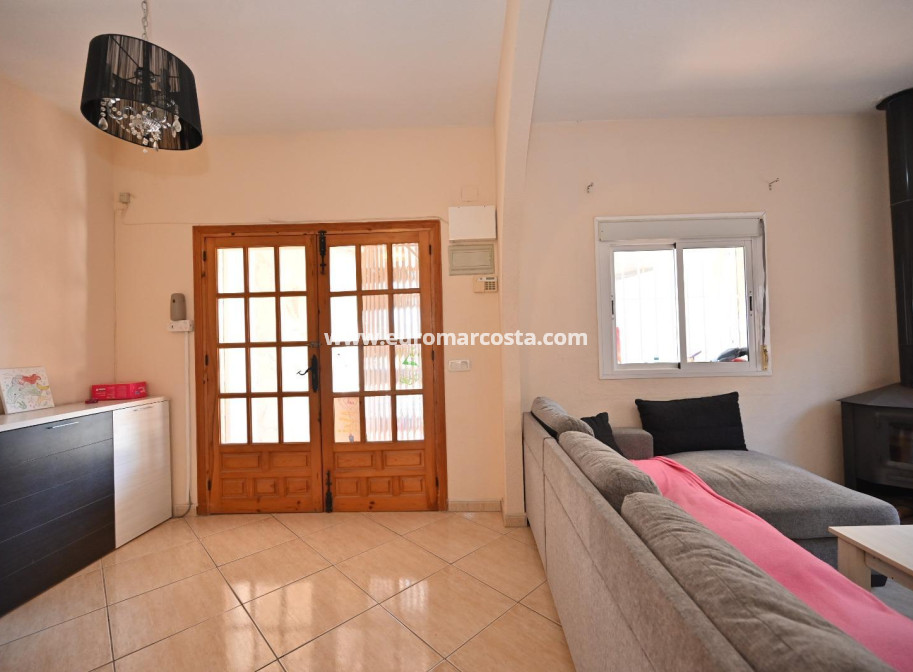 Objekte zum Wiederverkauf - Casa - Torrevieja - TORREVIEJA