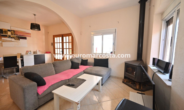 Objekte zum Wiederverkauf - Casa - Torrevieja - TORREVIEJA