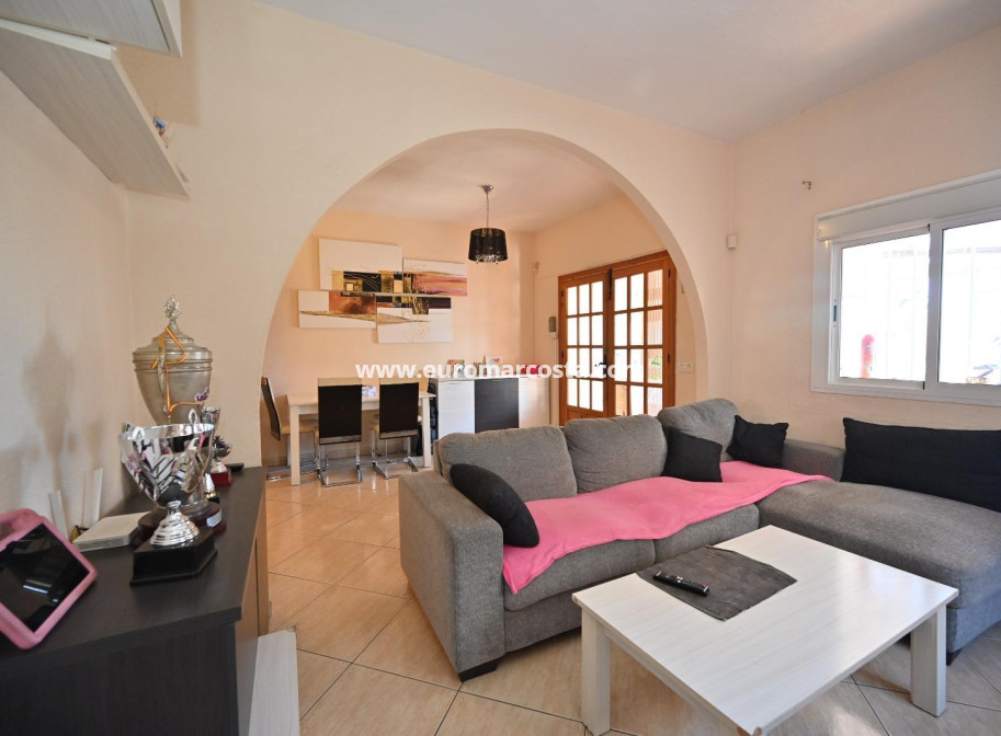 Objekte zum Wiederverkauf - Casa - Torrevieja - TORREVIEJA