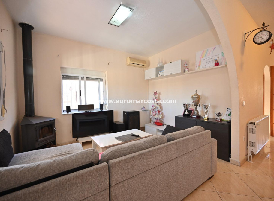 Objekte zum Wiederverkauf - Casa - Torrevieja - TORREVIEJA