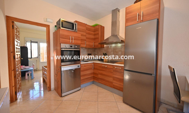 Objekte zum Wiederverkauf - Casa - Torrevieja - TORREVIEJA