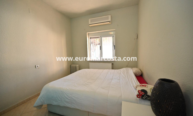 Objekte zum Wiederverkauf - Casa - Torrevieja - TORREVIEJA