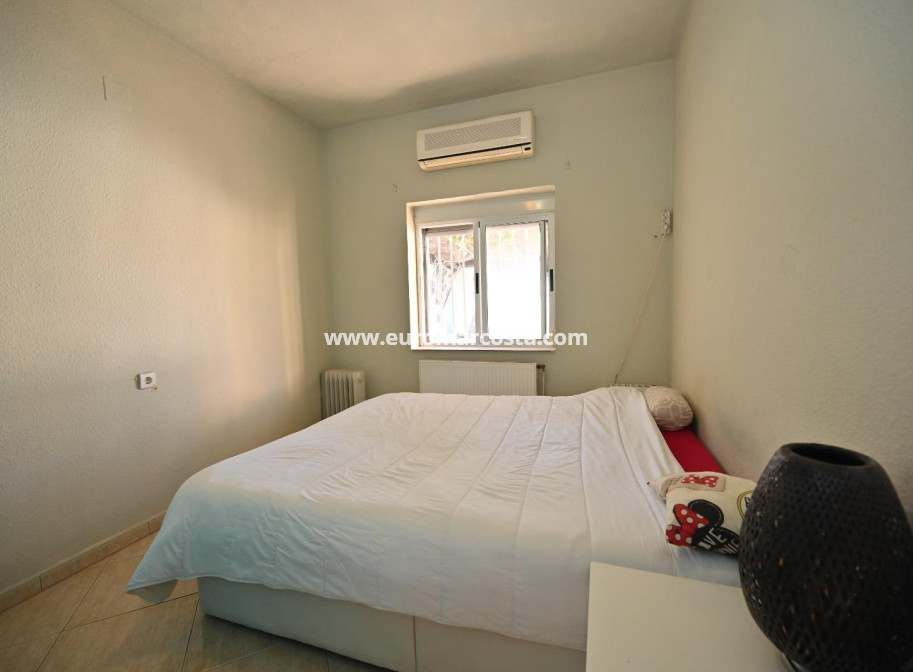 Objekte zum Wiederverkauf - Casa - Torrevieja - TORREVIEJA