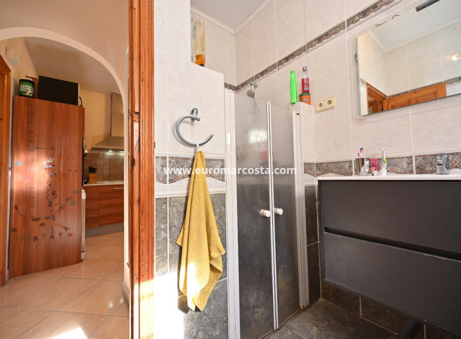 Objekte zum Wiederverkauf - Casa - Torrevieja - TORREVIEJA