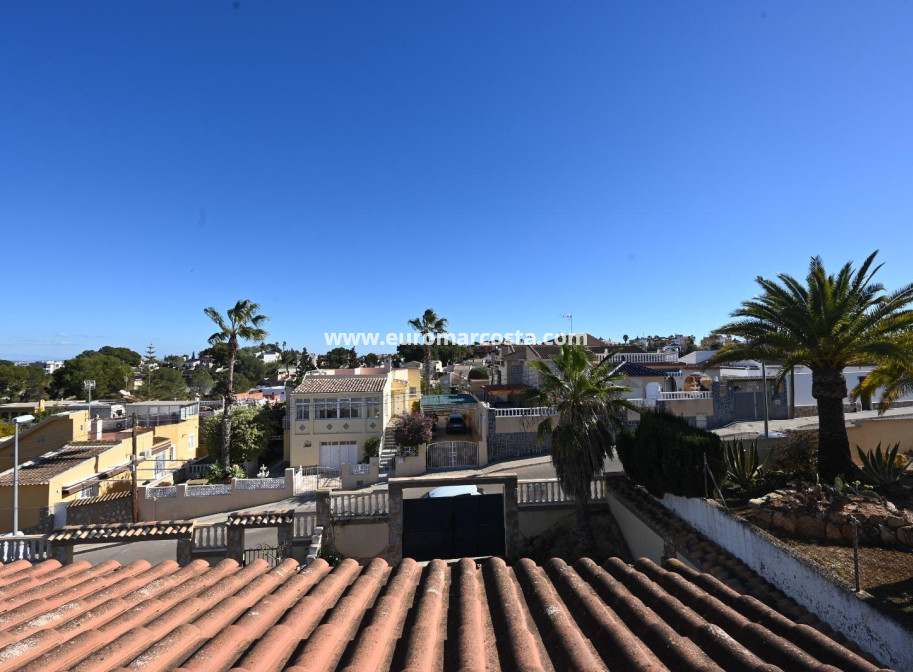 Objekte zum Wiederverkauf - Casa - Torrevieja - TORREVIEJA