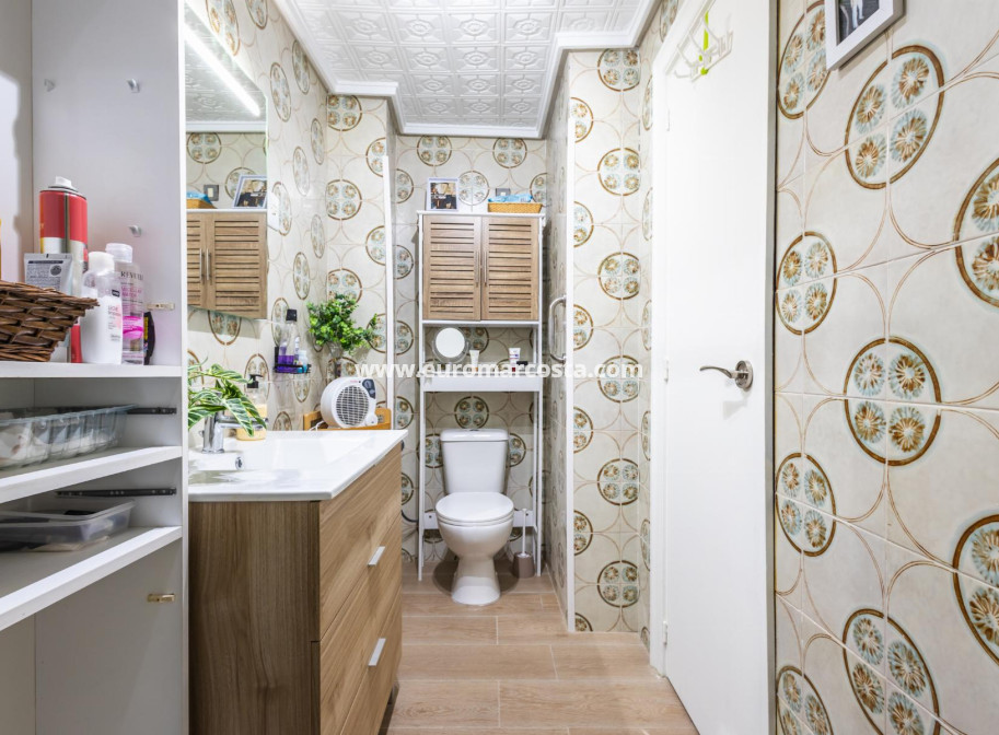 Objekte zum Wiederverkauf - Wohnung - Torrevieja - TORREVIEJA