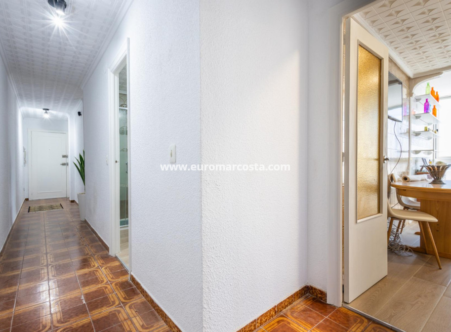 Objekte zum Wiederverkauf - Wohnung - Torrevieja - TORREVIEJA