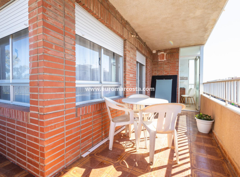 Objekte zum Wiederverkauf - Wohnung - Torrevieja - TORREVIEJA