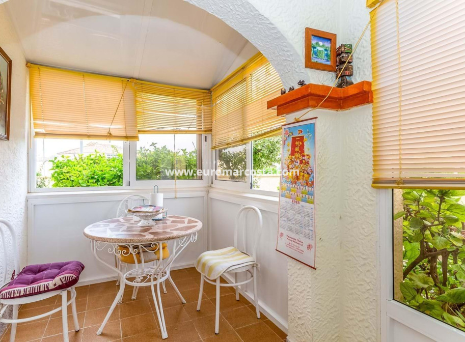 Objekte zum Wiederverkauf - Haus - Orihuela Costa - La Zenia- Orihuela costa