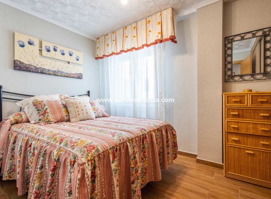 Venta - Apartamento / piso - Torrevieja - TORREVIEJA