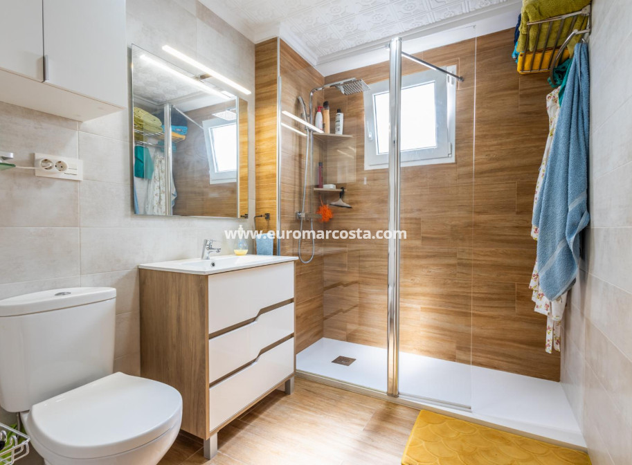 Venta - Apartamento / piso - Torrevieja - TORREVIEJA