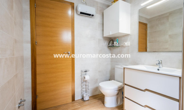 Venta - Apartamento / piso - Torrevieja - TORREVIEJA