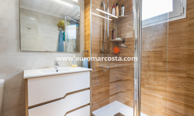 Venta - Apartamento / piso - Torrevieja - TORREVIEJA