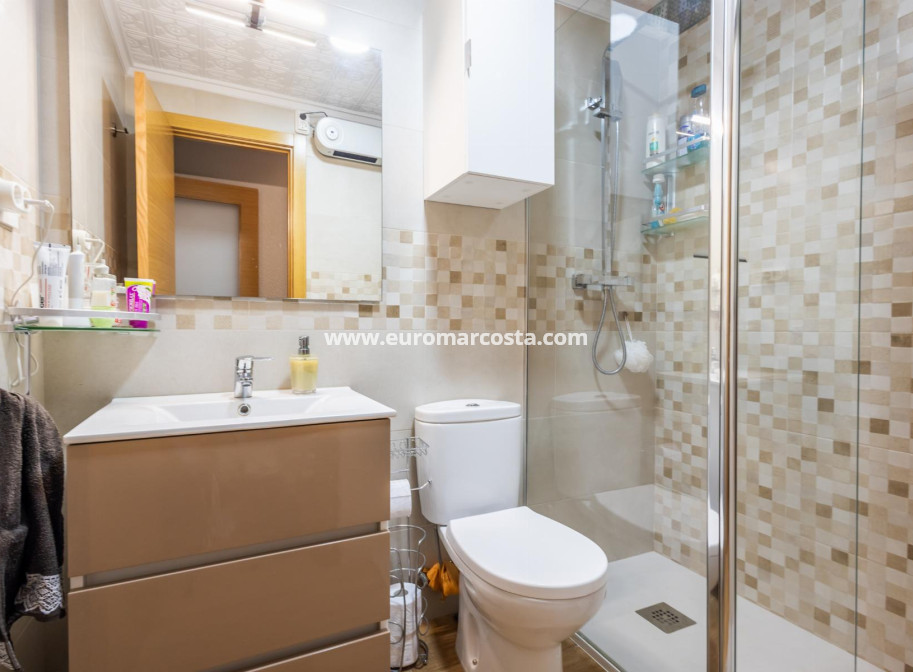 Venta - Apartamento / piso - Torrevieja - TORREVIEJA