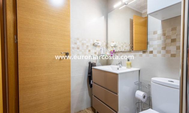 Venta - Apartamento / piso - Torrevieja - TORREVIEJA