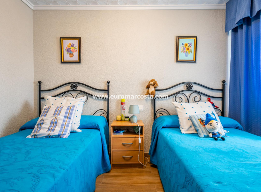Venta - Apartamento / piso - Torrevieja - TORREVIEJA