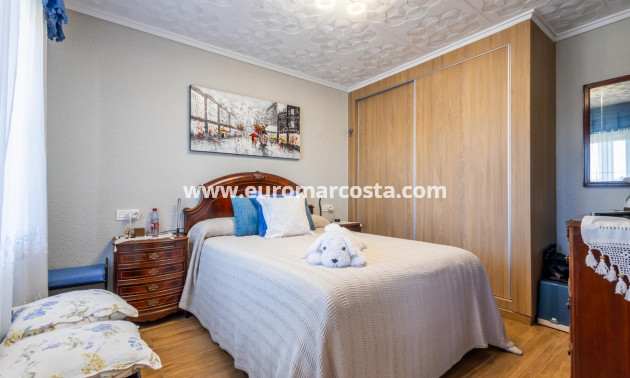 Venta - Apartamento / piso - Torrevieja - TORREVIEJA
