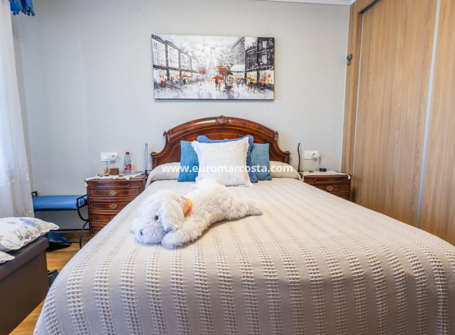Venta - Apartamento / piso - Torrevieja - TORREVIEJA