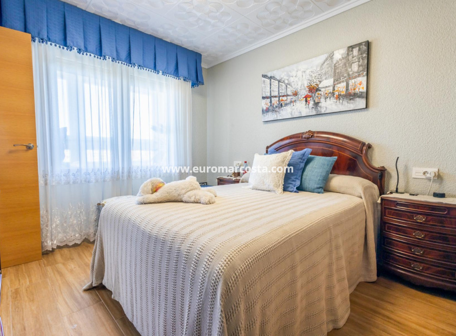 Venta - Apartamento / piso - Torrevieja - TORREVIEJA