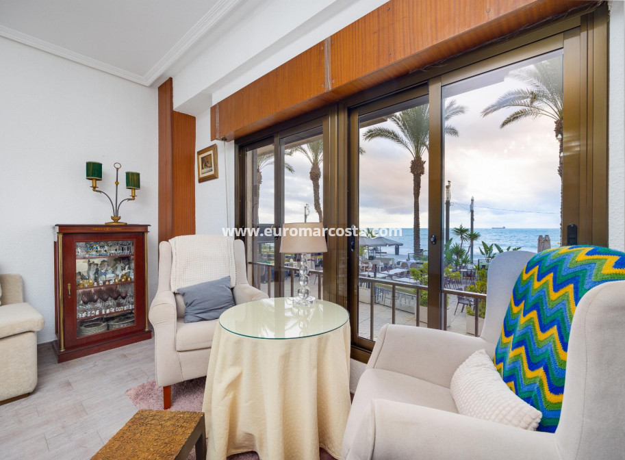 Sale - Apartment / flat - Torrevieja - Piscinas naturales