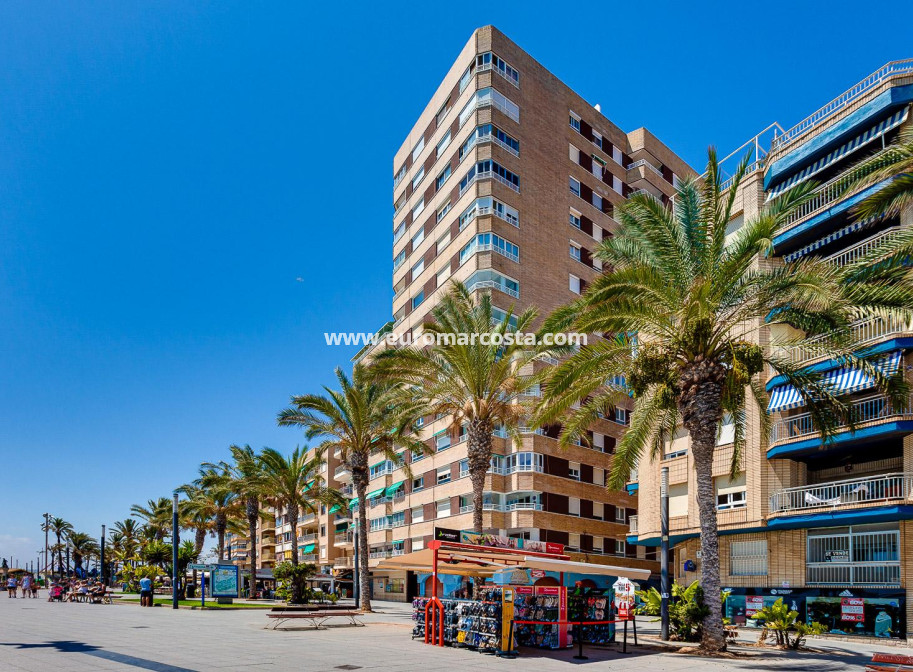 Sale - Apartment / flat - Torrevieja - Piscinas naturales