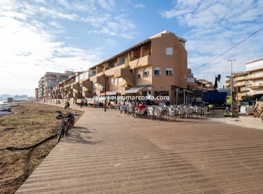Objekte zum Wiederverkauf - Stadthaus - Torrevieja - PLAYA DE LA MATA