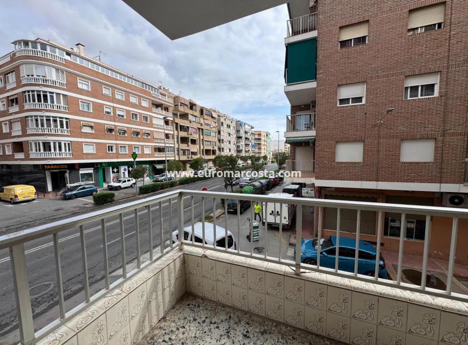 Sale - Apartment / flat - Torrevieja - TORREVIEJA